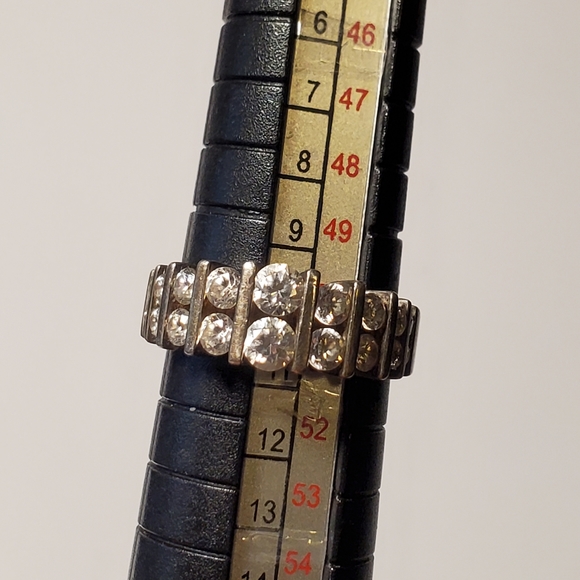 Sterling silver with CZ stone ring - Picture 11 of 12